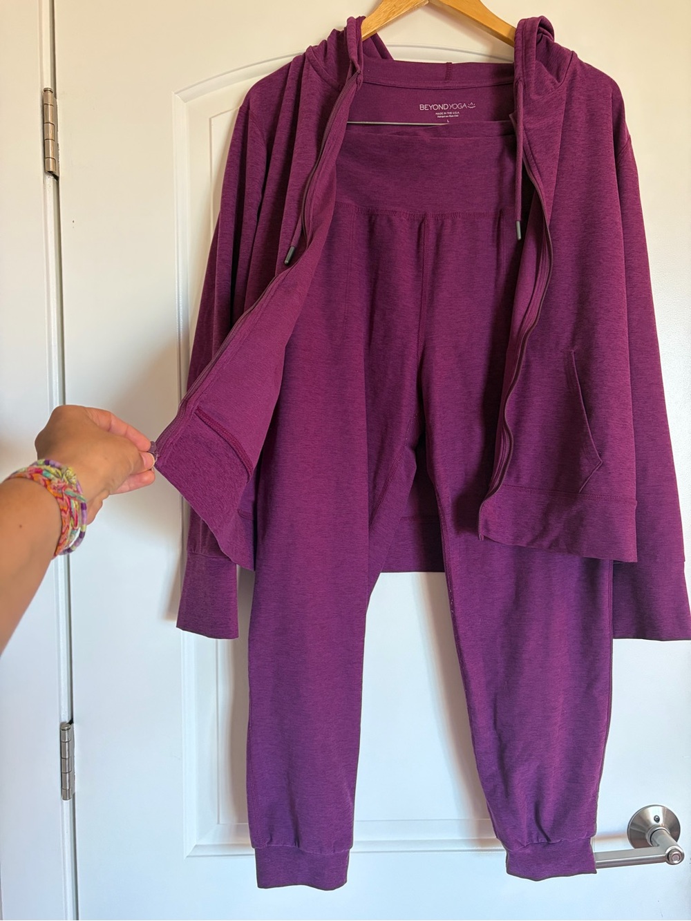Beyond yoga spacedye everyday joggers and full zip. Purple, L. EUC. 2 pieces!